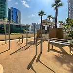 Fam Living -Modern 1 Bedroom Apt At Ahad Residences